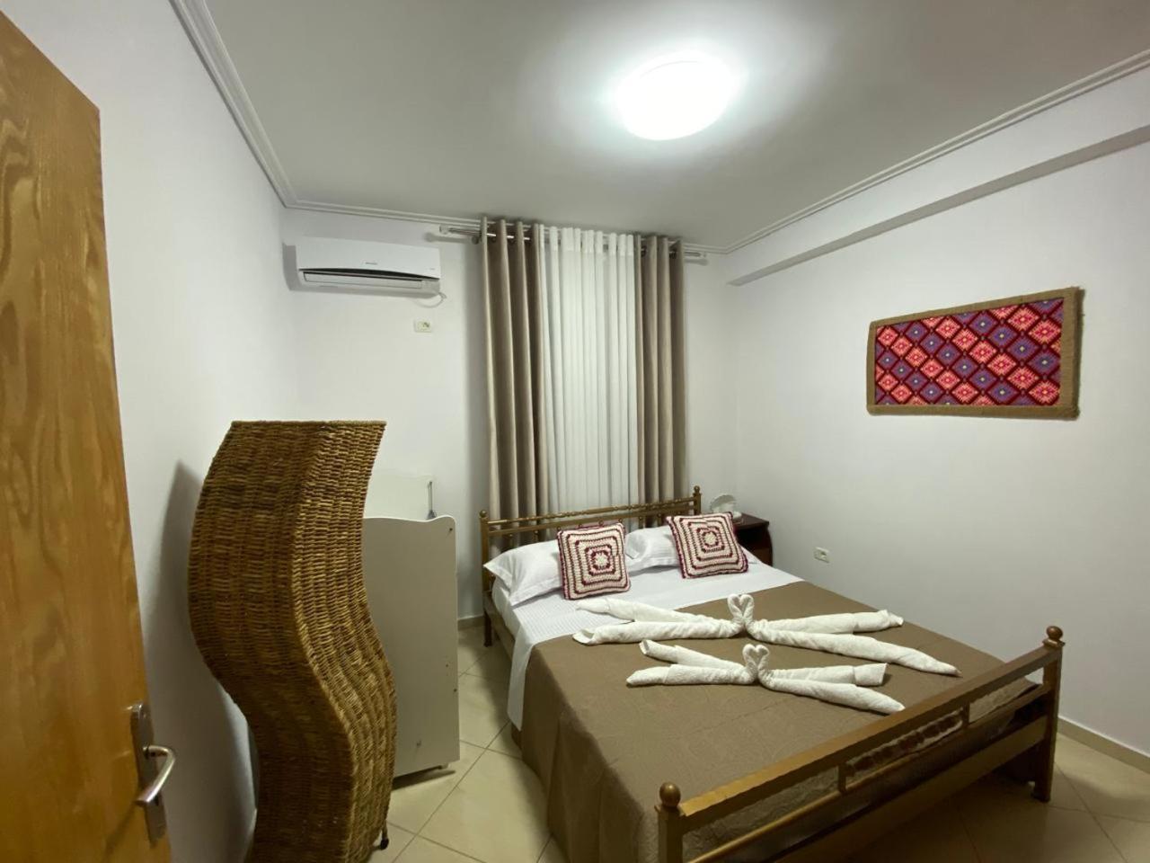 Olive Tree Apartment Sarande Bagian luar foto