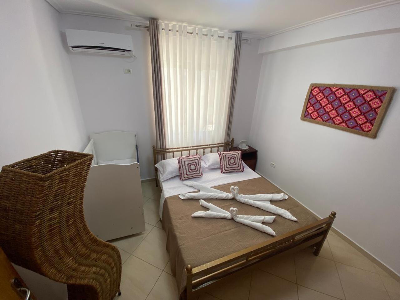 Olive Tree Apartment Sarande Bagian luar foto