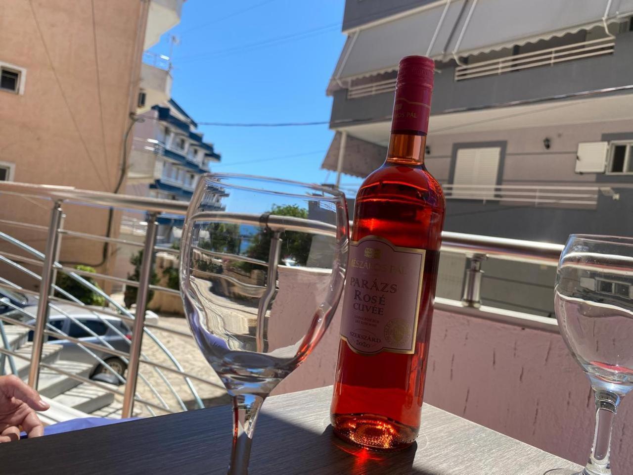 Olive Tree Apartment Sarande Bagian luar foto