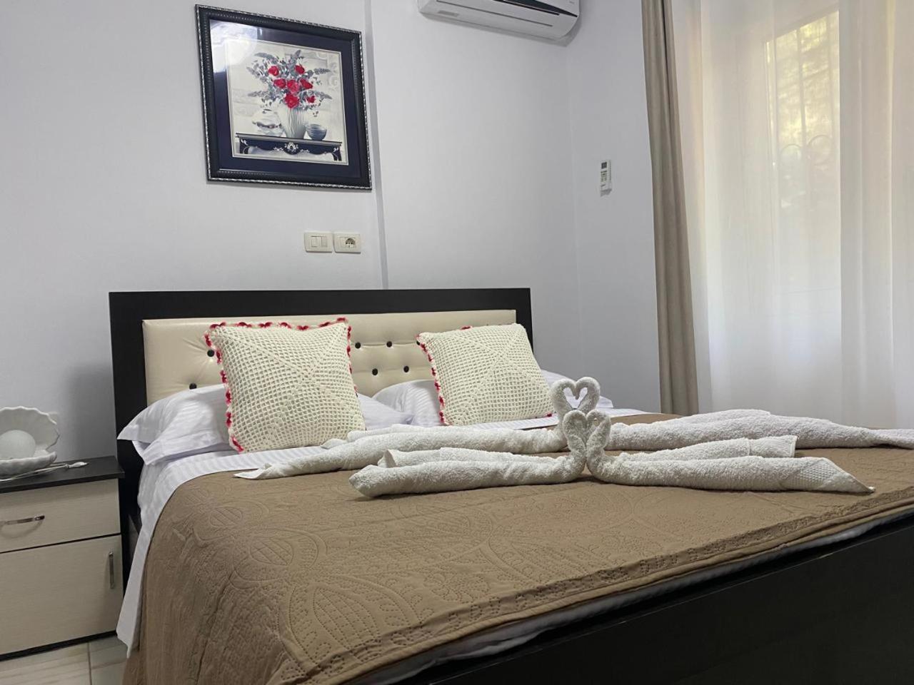 Olive Tree Apartment Sarande Bagian luar foto