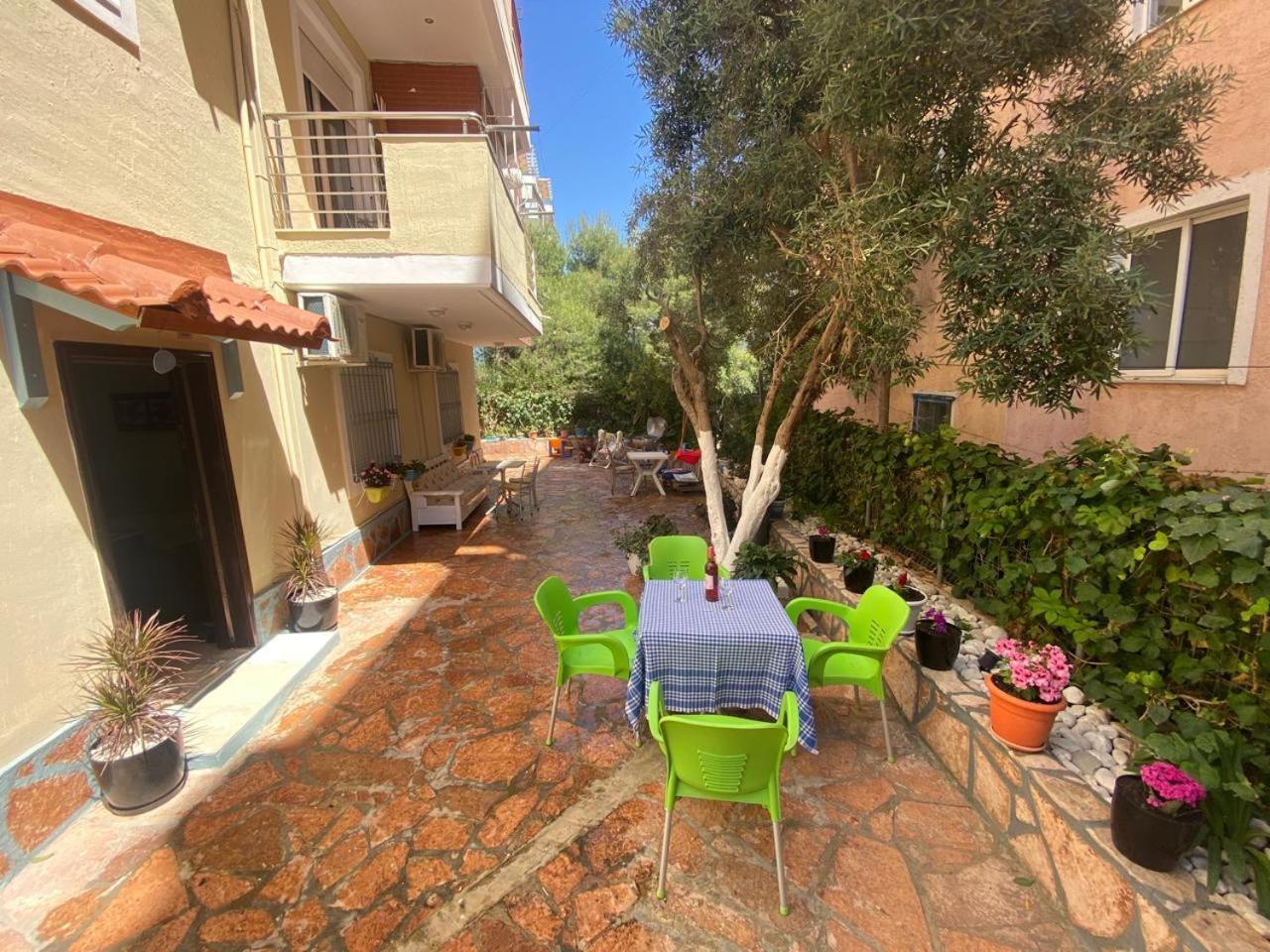 Olive Tree Apartment Sarande Bagian luar foto