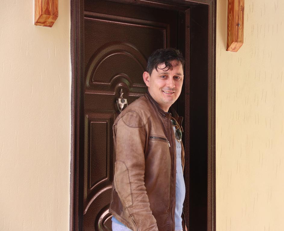 Olive Tree Apartment Sarande Bagian luar foto