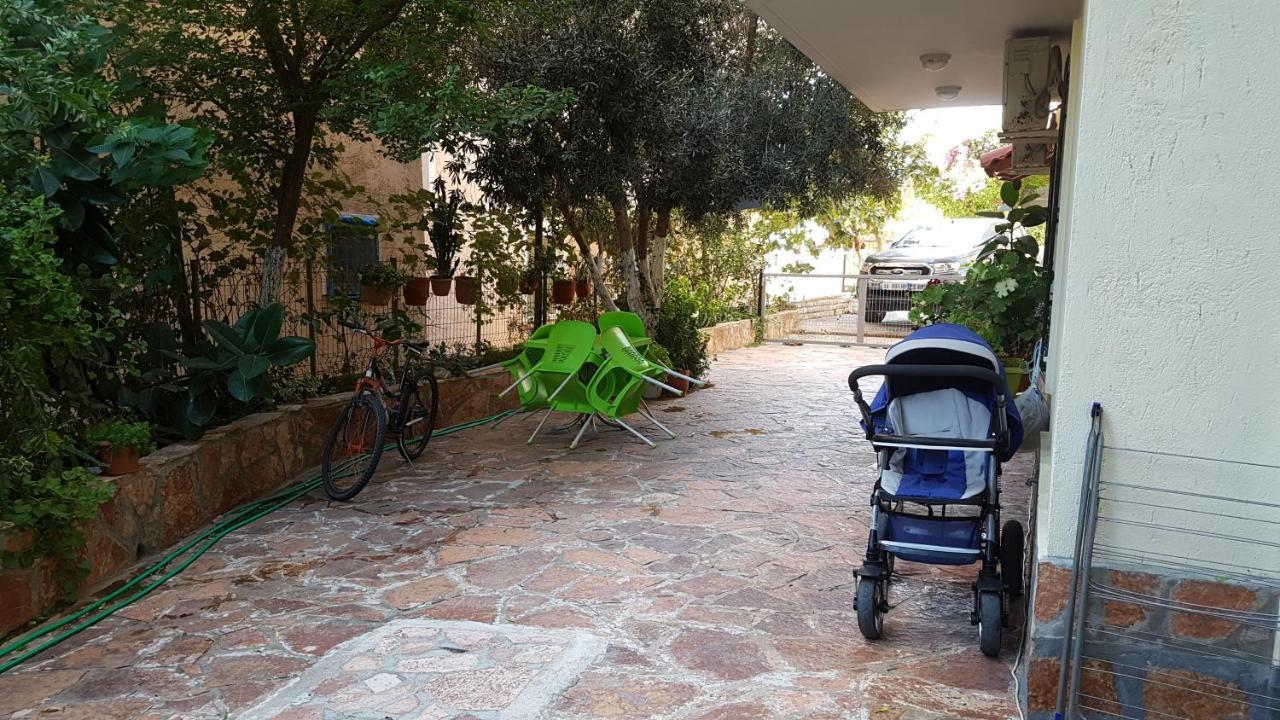 Olive Tree Apartment Sarande Bagian luar foto