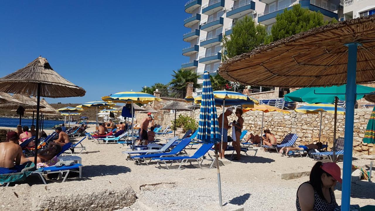 Olive Tree Apartment Sarande Bagian luar foto