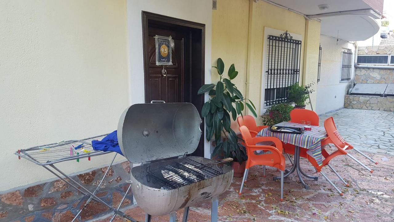 Olive Tree Apartment Sarande Bagian luar foto